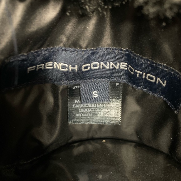 Women French Connection puffer jacket - Picture 4 of 6